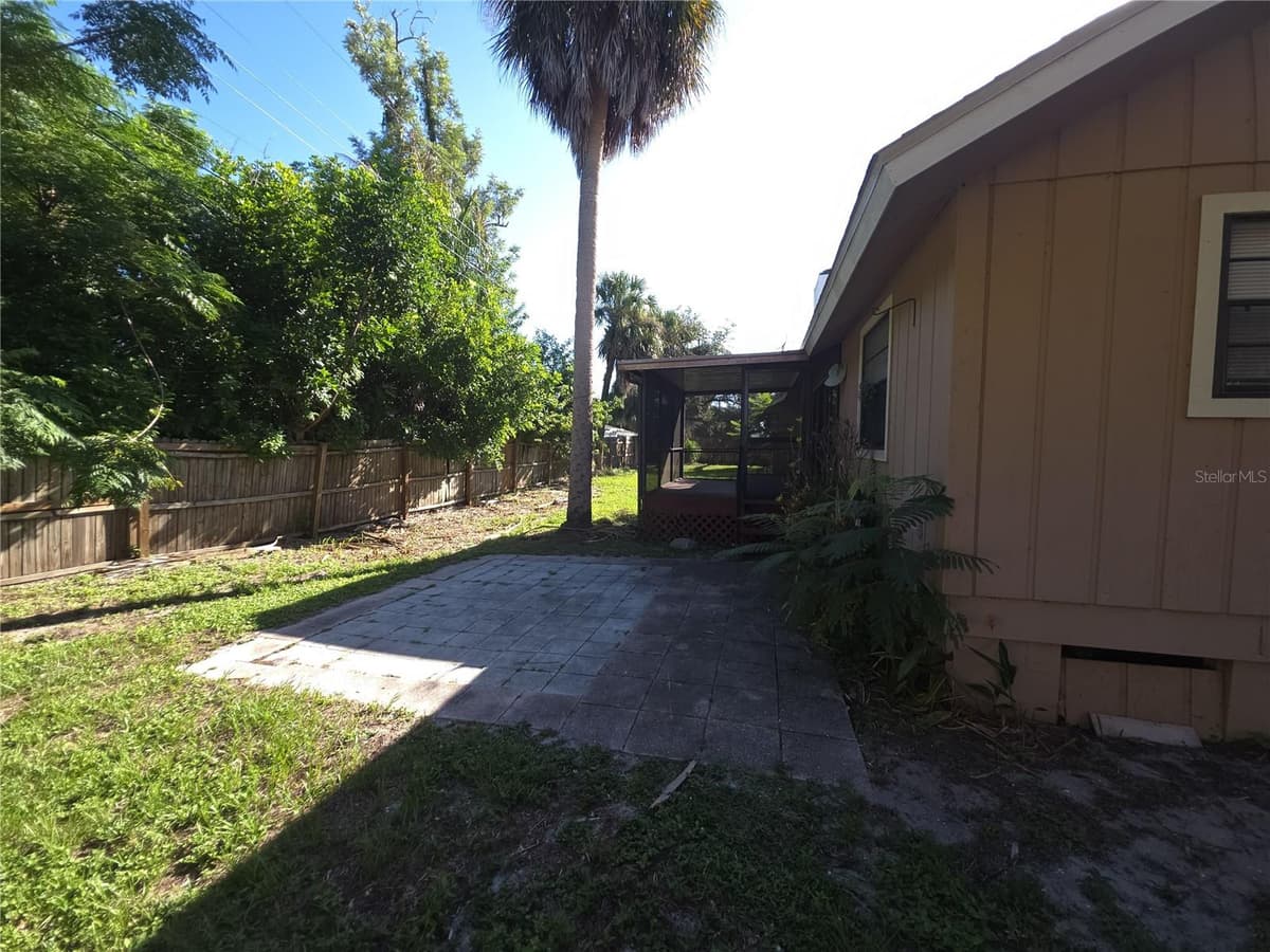 700 SOUTH VENICE AVENUE — photo 20 of 25