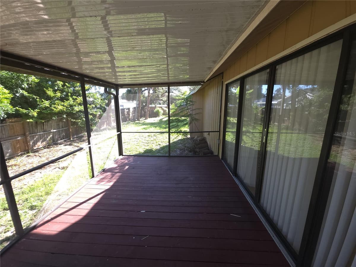700 SOUTH VENICE AVENUE — photo 17 of 25