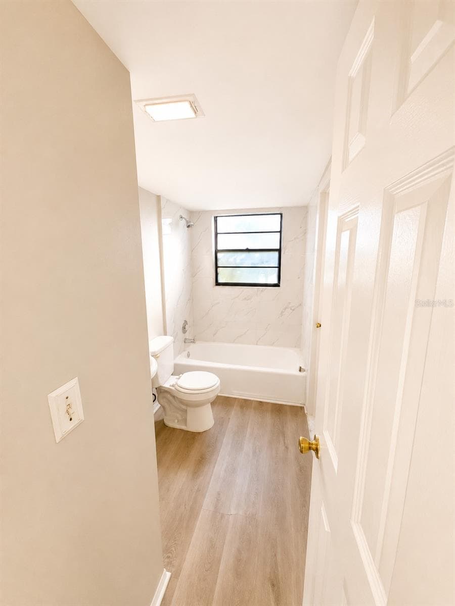 700 SOUTH VENICE AVENUE — photo 15 of 25
