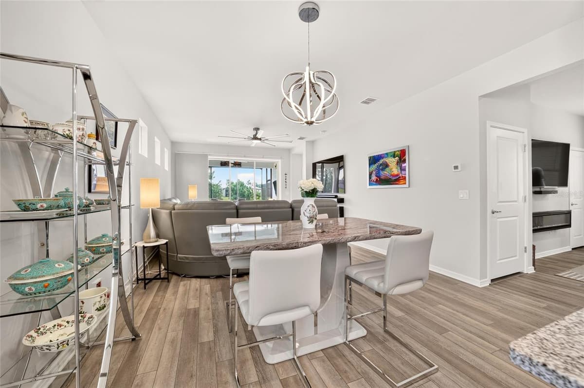 6043 93RD CIRCLE — photo 8 of 64