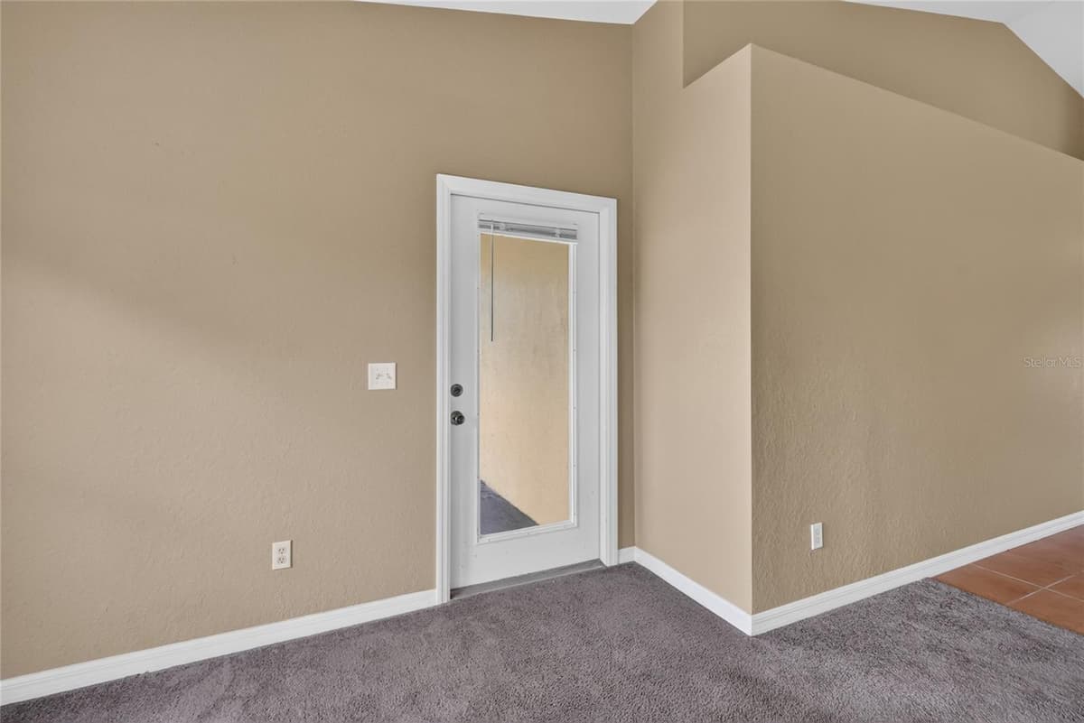 106 MAJESTIC GARDENS COURT — photo 15 of 33