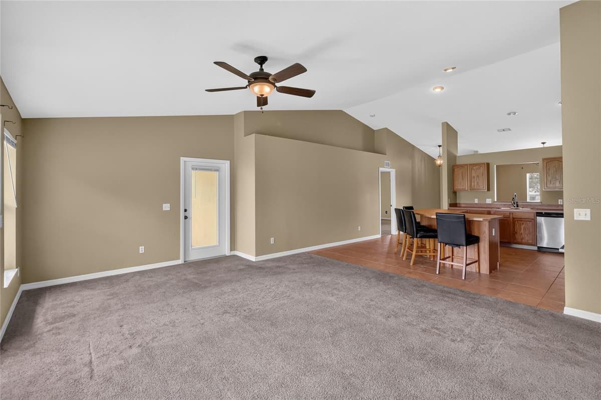 106 MAJESTIC GARDENS COURT — photo 23 of 33