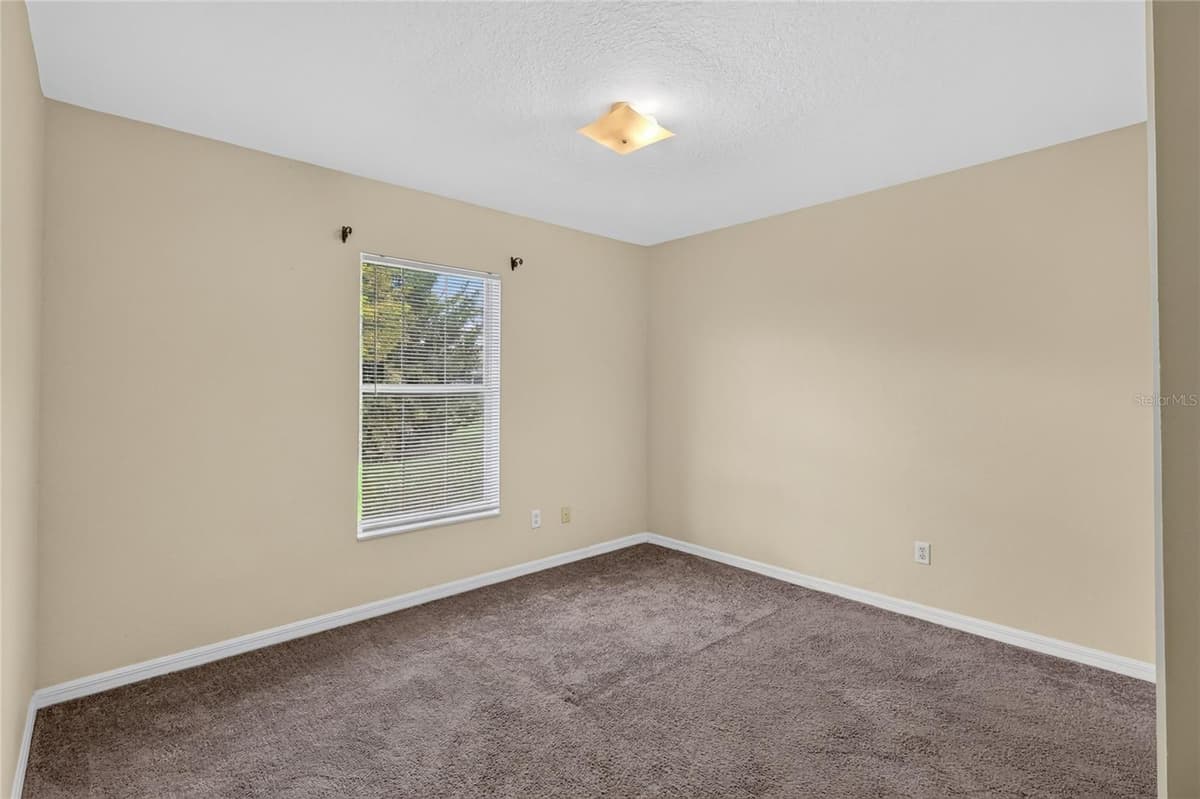 106 MAJESTIC GARDENS COURT — photo 6 of 33