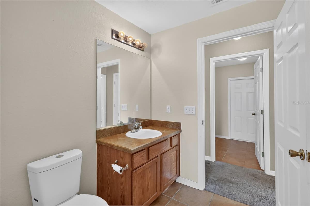 106 MAJESTIC GARDENS COURT — photo 26 of 33