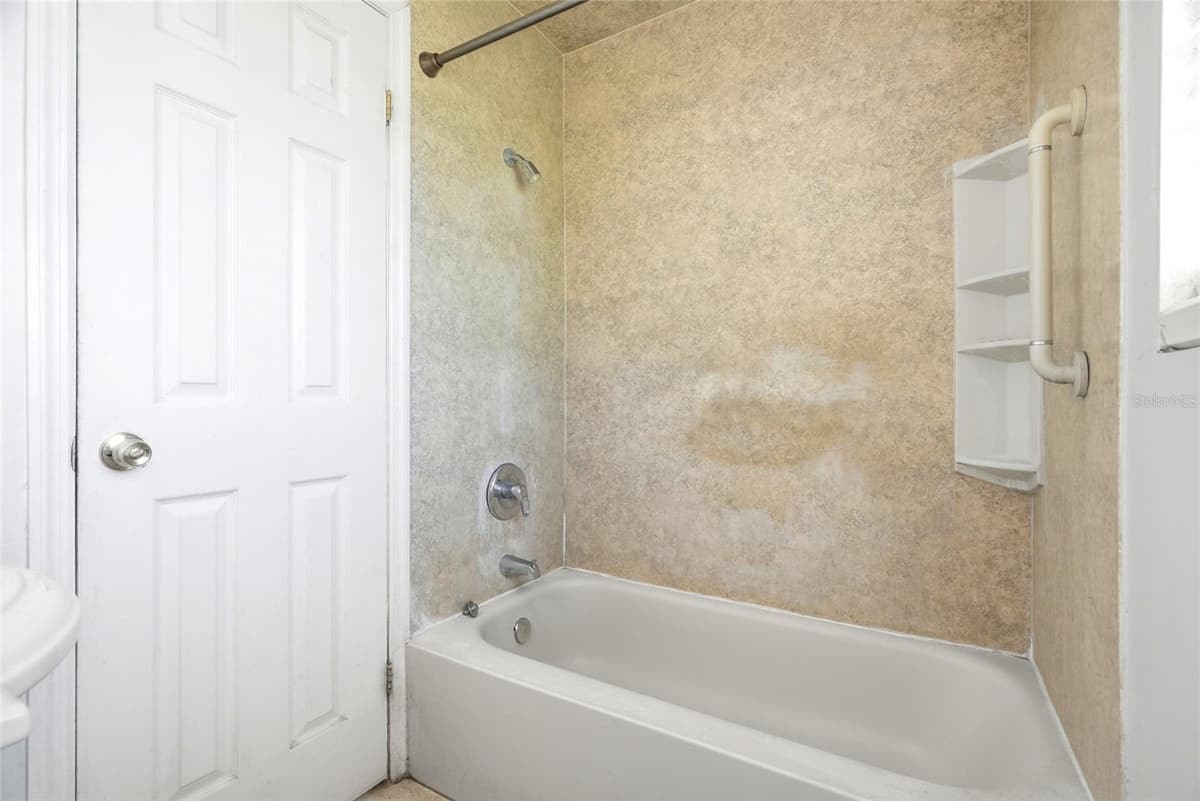 701 59TH STREET — photo 14 of 24