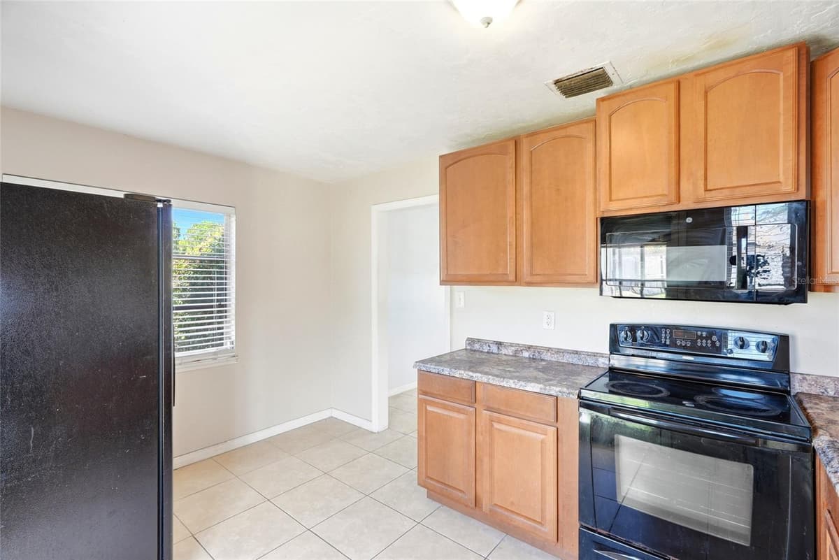 701 59TH STREET — photo 10 of 24