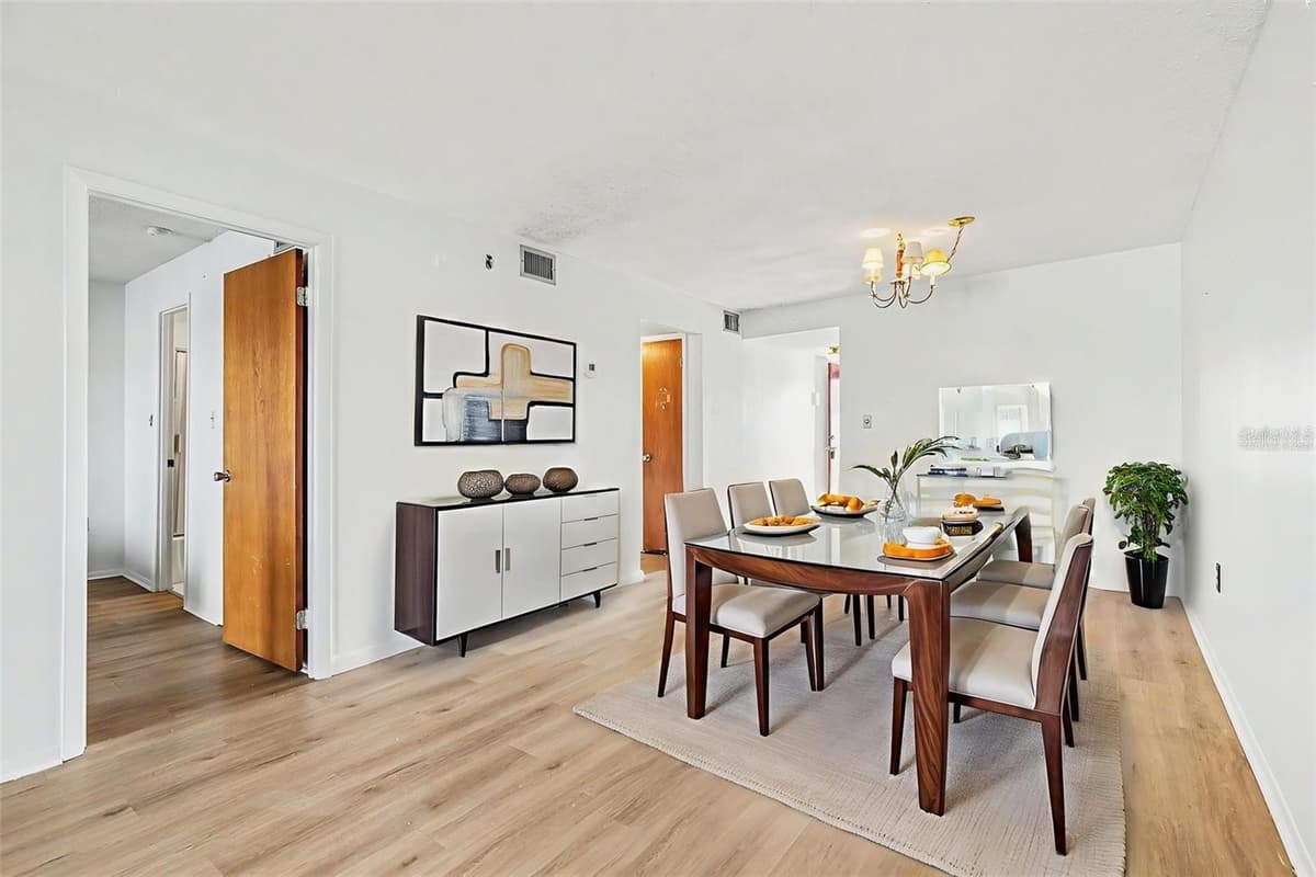 3723 LAKE BAYSHORE DRIVE — photo 5 of 23