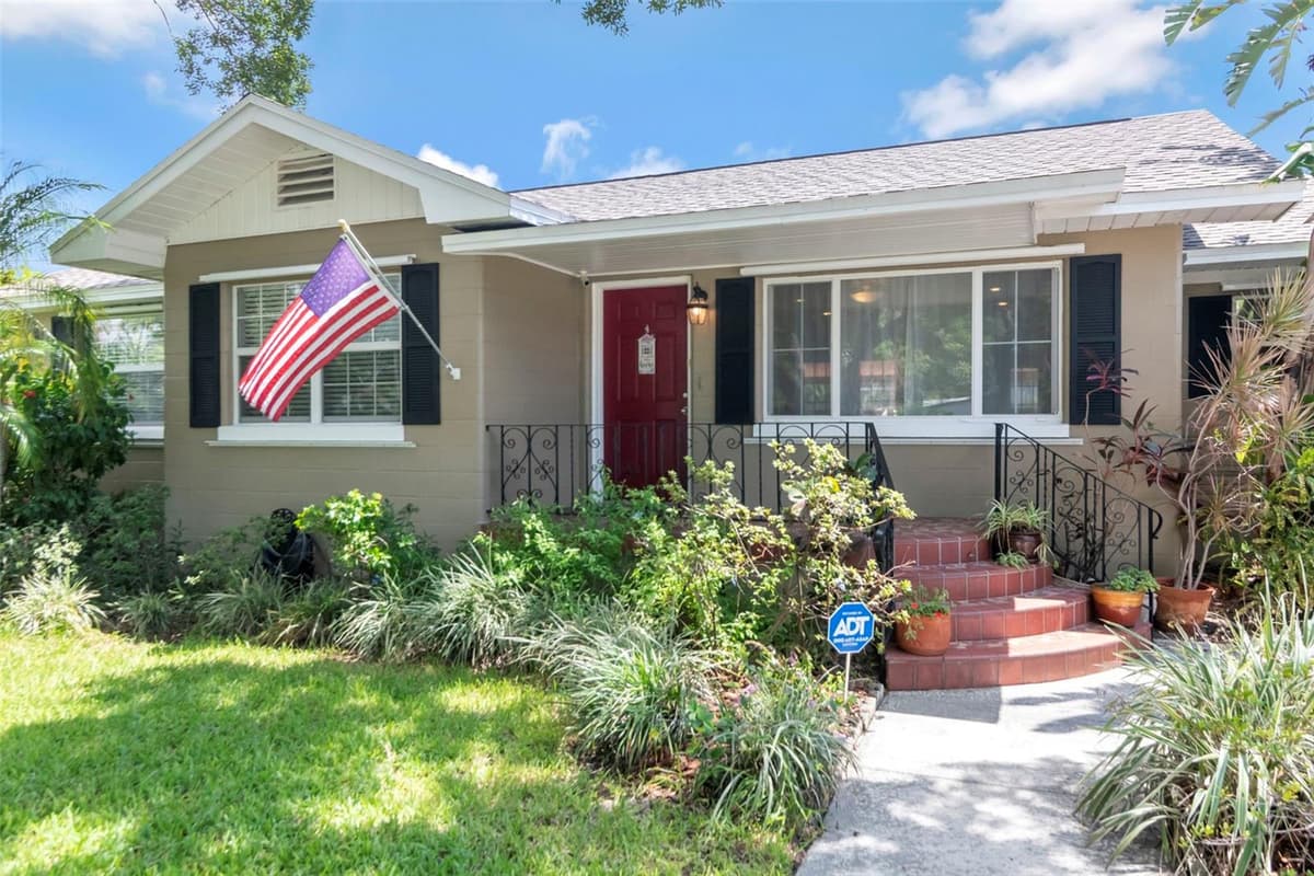 311 GOMEZ AVENUE — photo 4 of 50