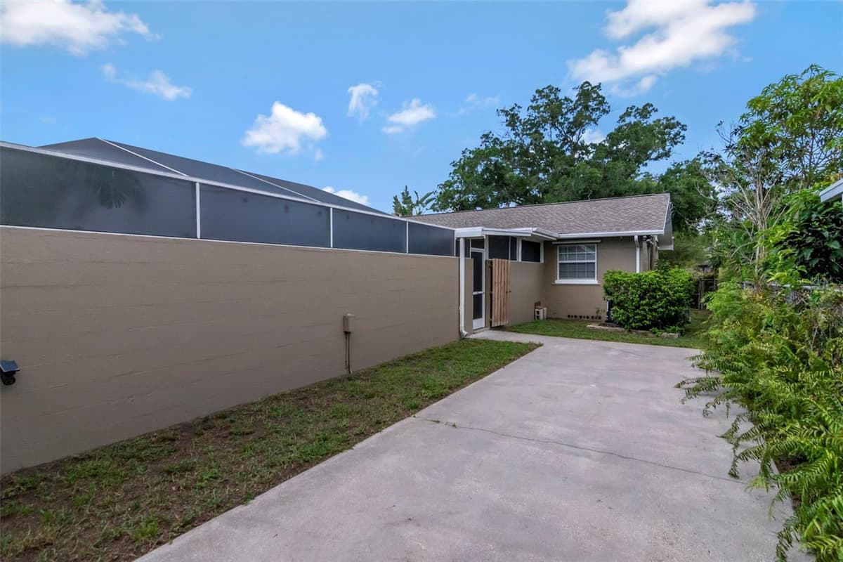 311 GOMEZ AVENUE — photo 46 of 50