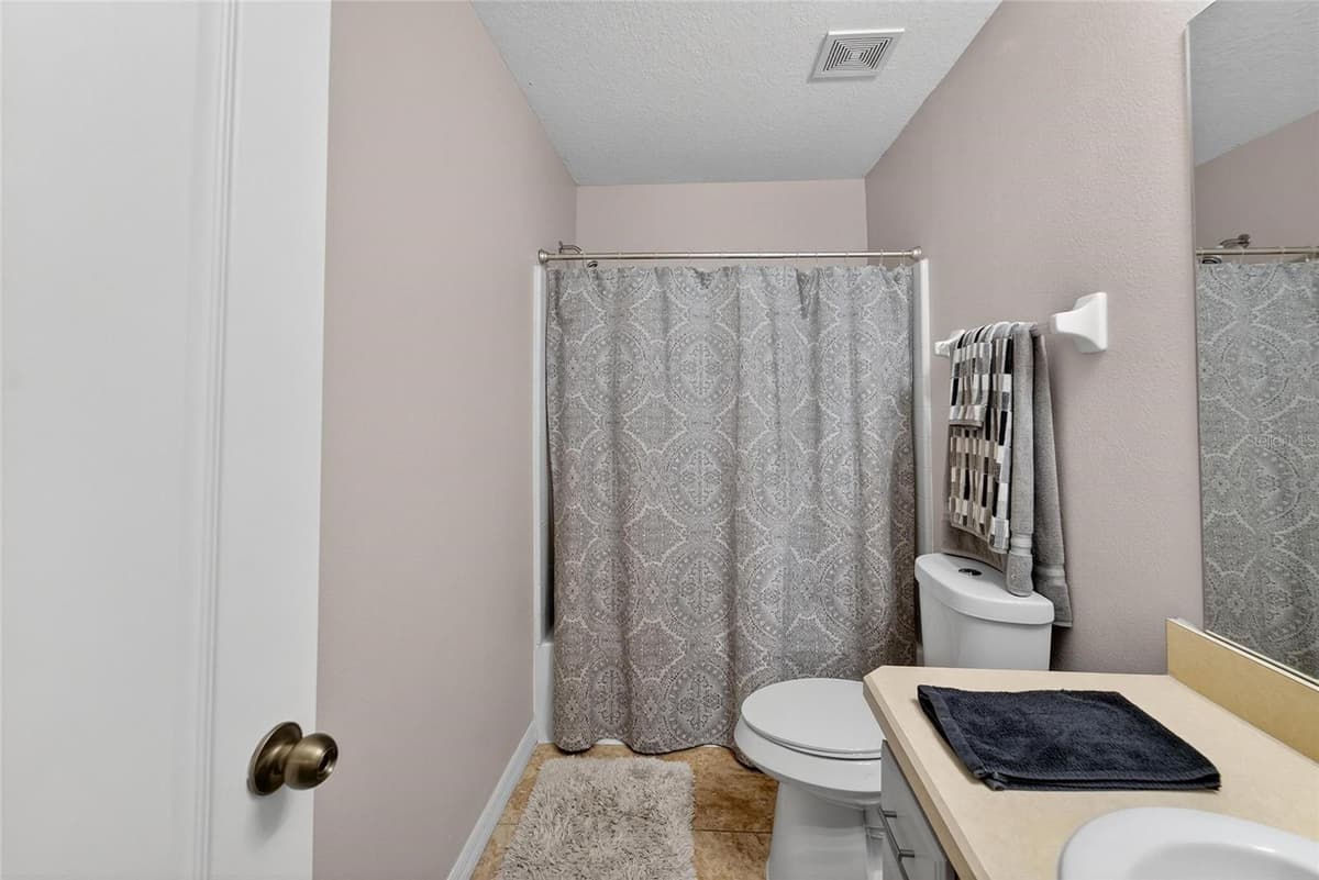 2052 GREENWOOD VALLEY DRIVE — photo 27 of 52