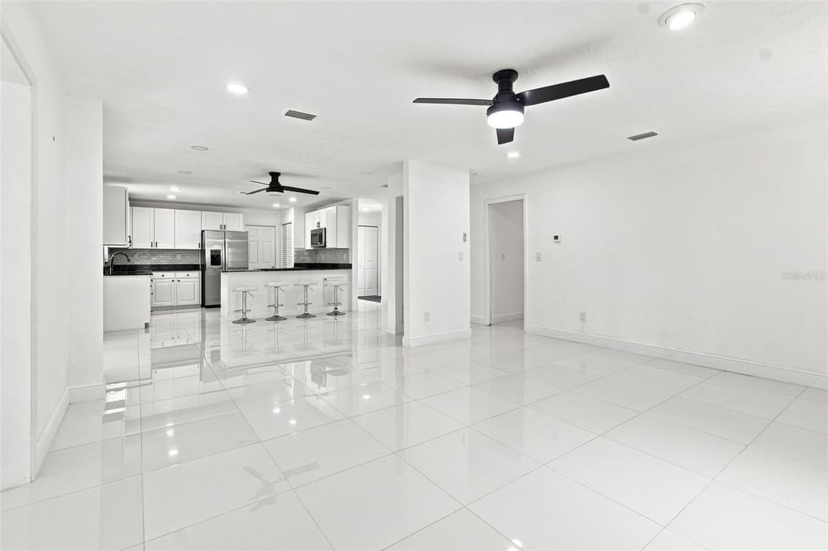 210 LAKE HOBBS ROAD — photo 15 of 80