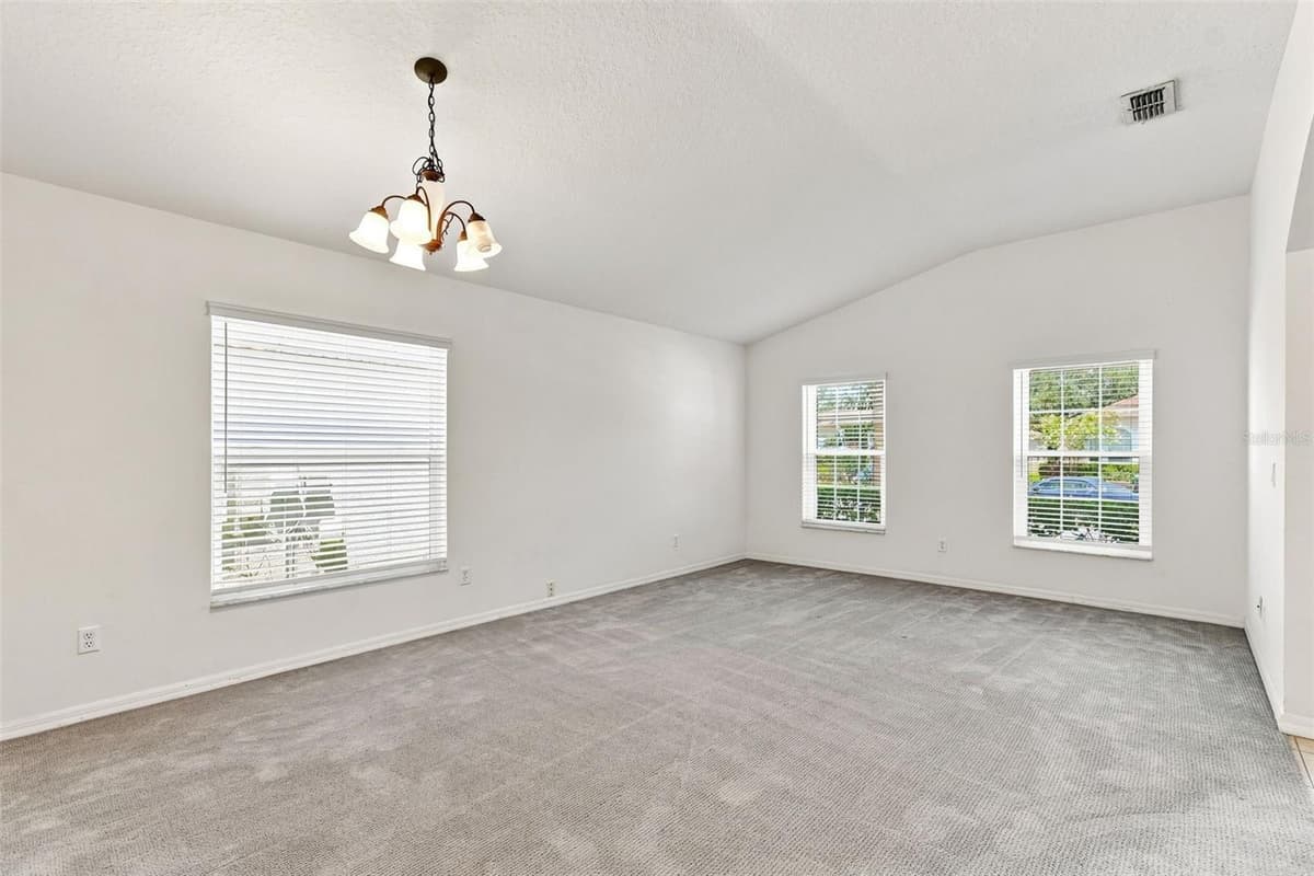 1174 BEECH GROVE WAY — photo 4 of 34