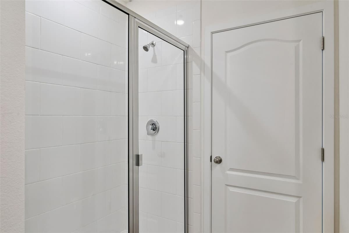 3297 SPINEYWOOD DRIVE — photo 30 of 38