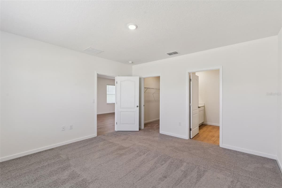 3297 SPINEYWOOD DRIVE — photo 18 of 38