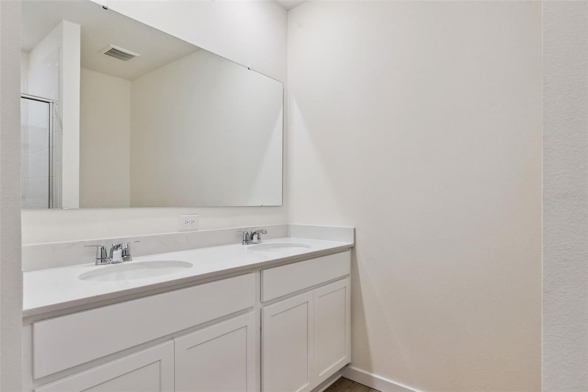 3297 SPINEYWOOD DRIVE — photo 28 of 38