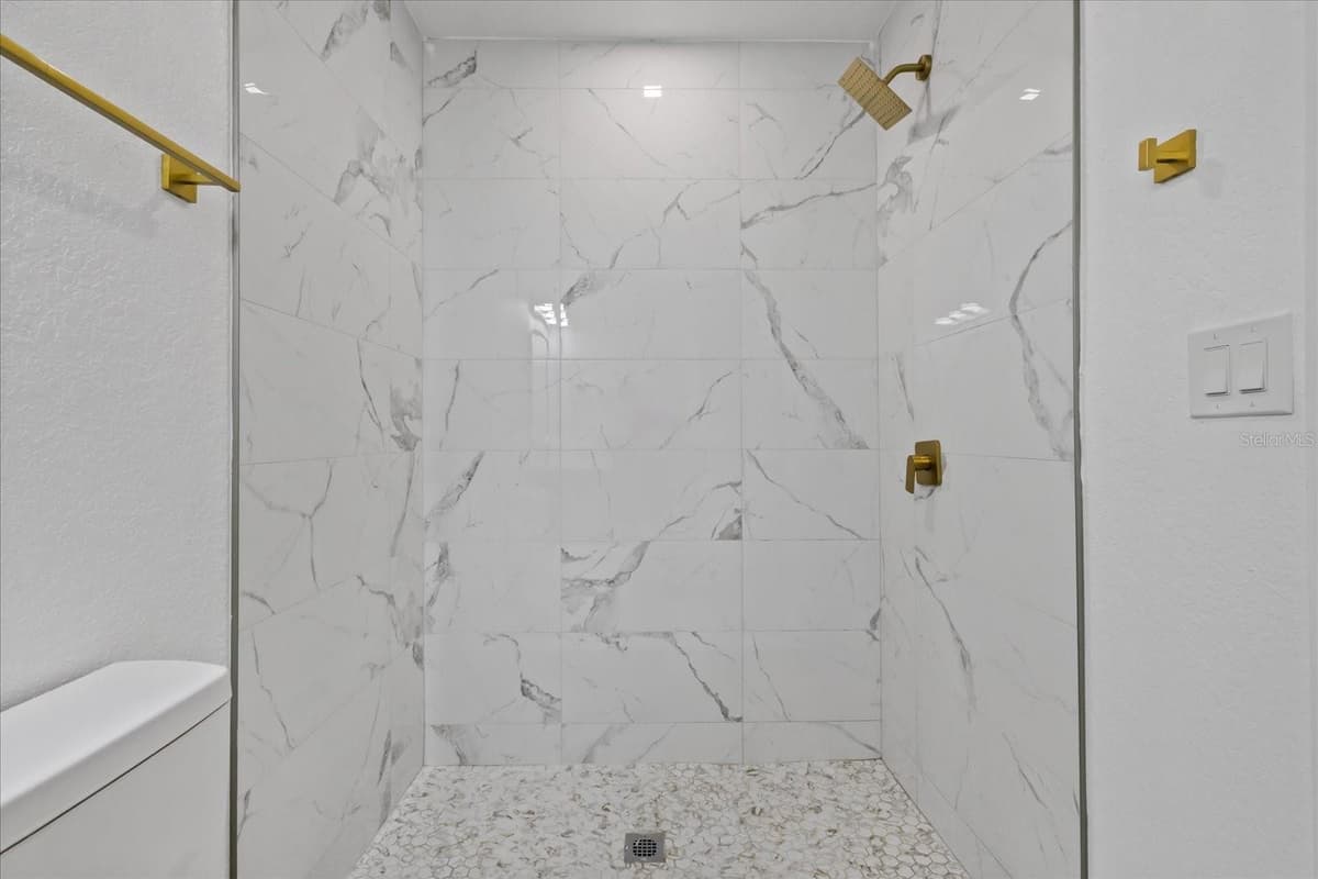 8730 CALDER PLACE — photo 11 of 26