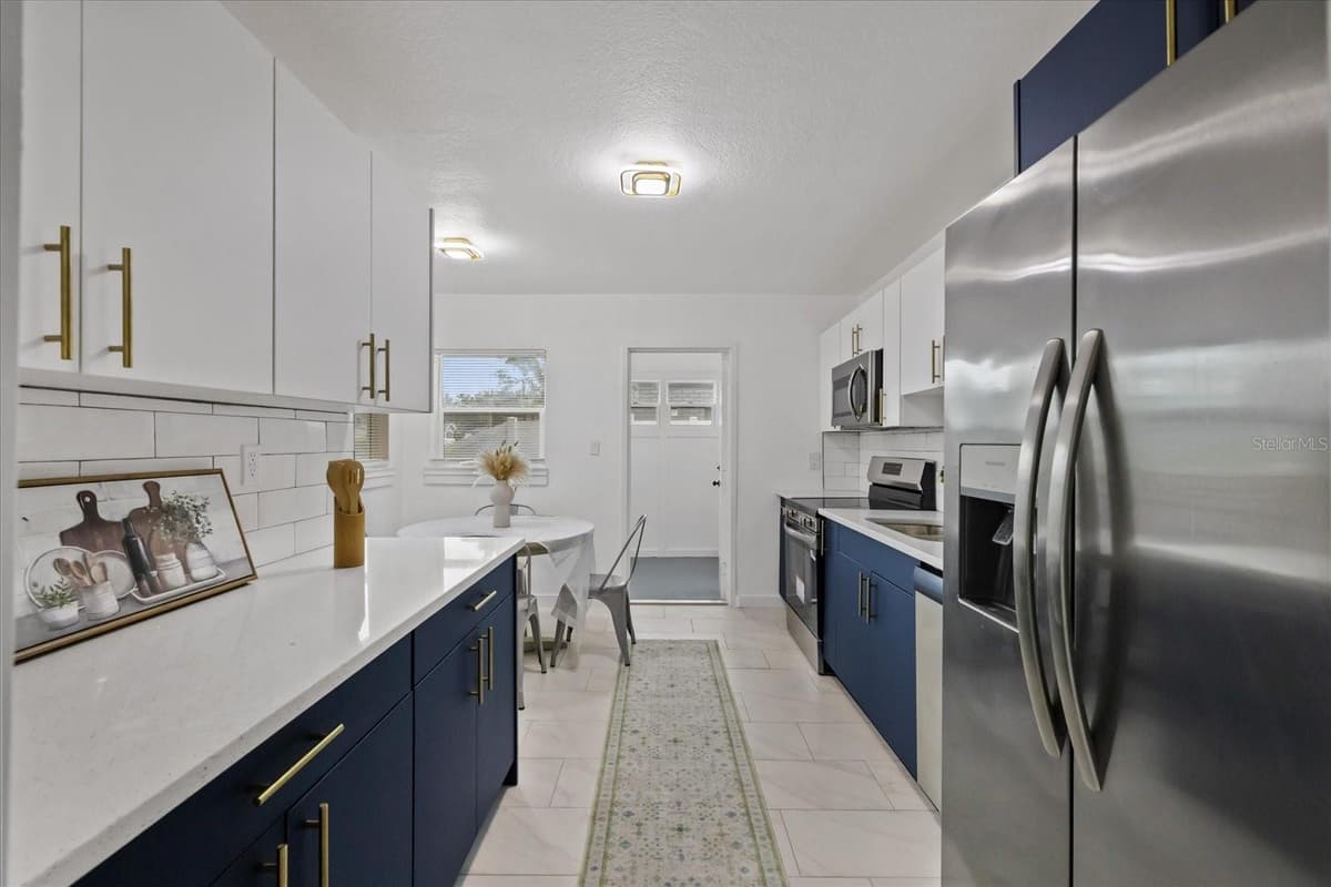 8730 CALDER PLACE — photo 14 of 26