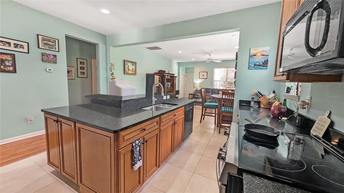 1114 TAPESTRY DRIVE — photo 3 of 14