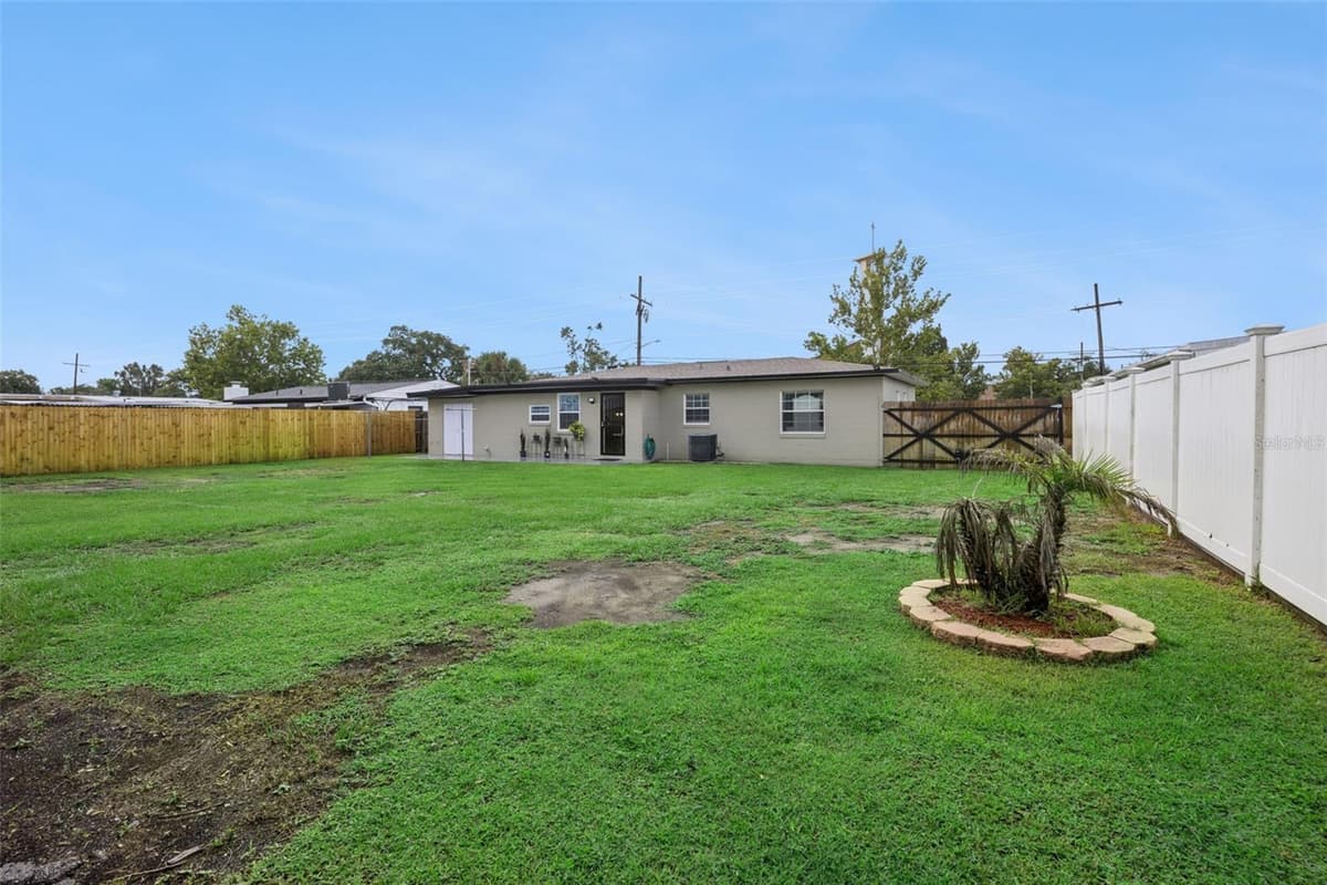 5907 DAHLIA DRIVE — photo 20 of 34