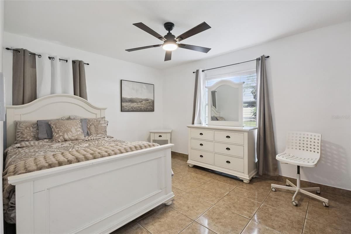 5907 DAHLIA DRIVE — photo 10 of 34