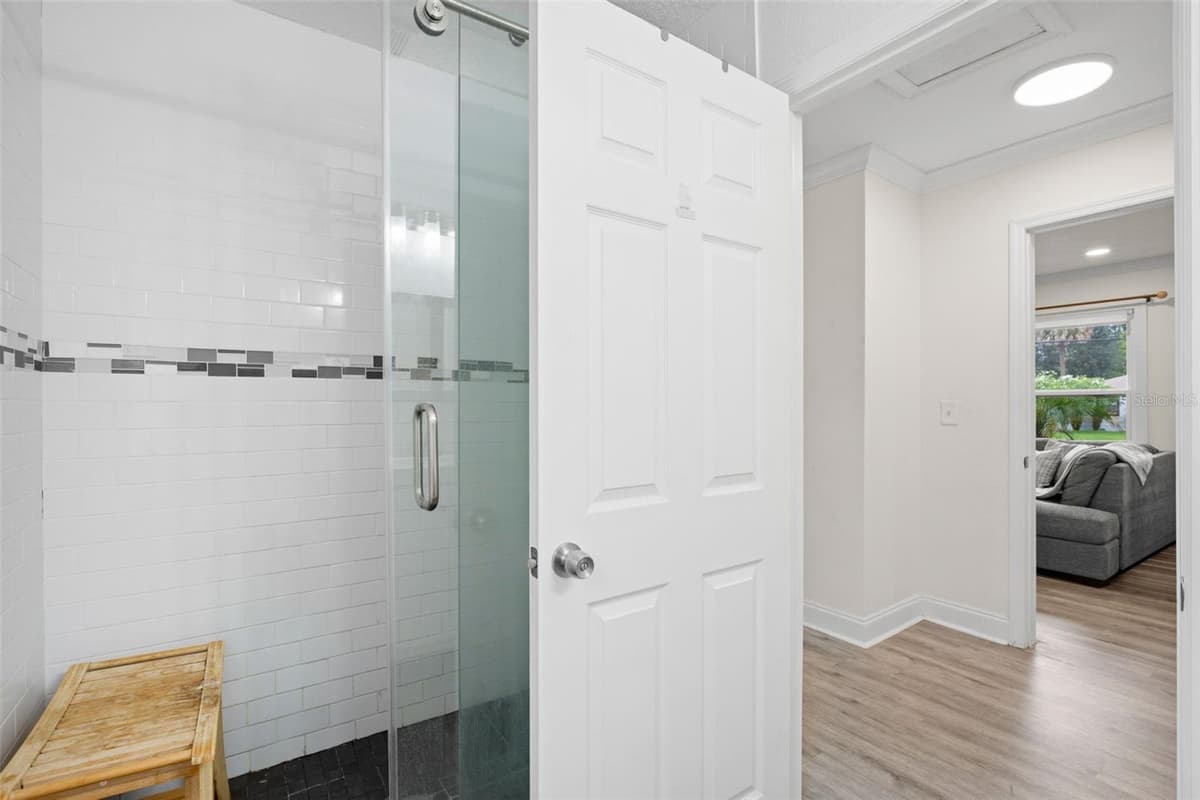 3822 EUCLID AVENUE — photo 20 of 36