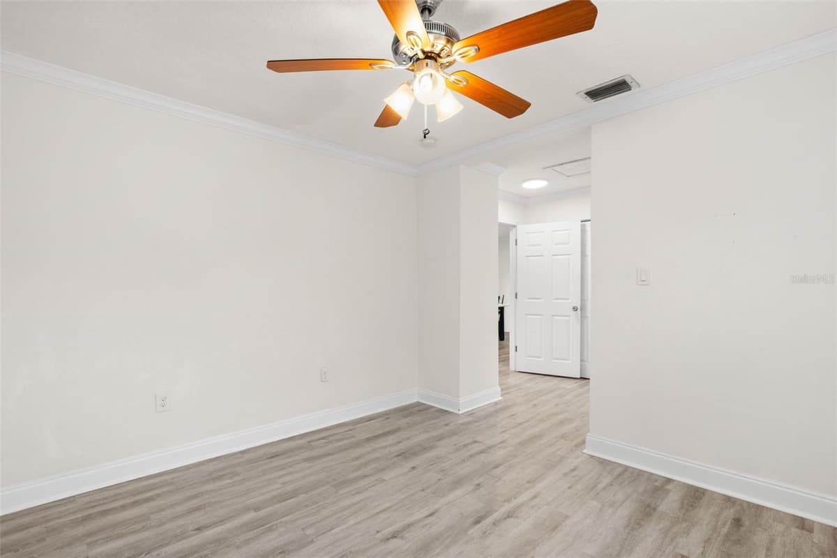 3822 EUCLID AVENUE — photo 22 of 36
