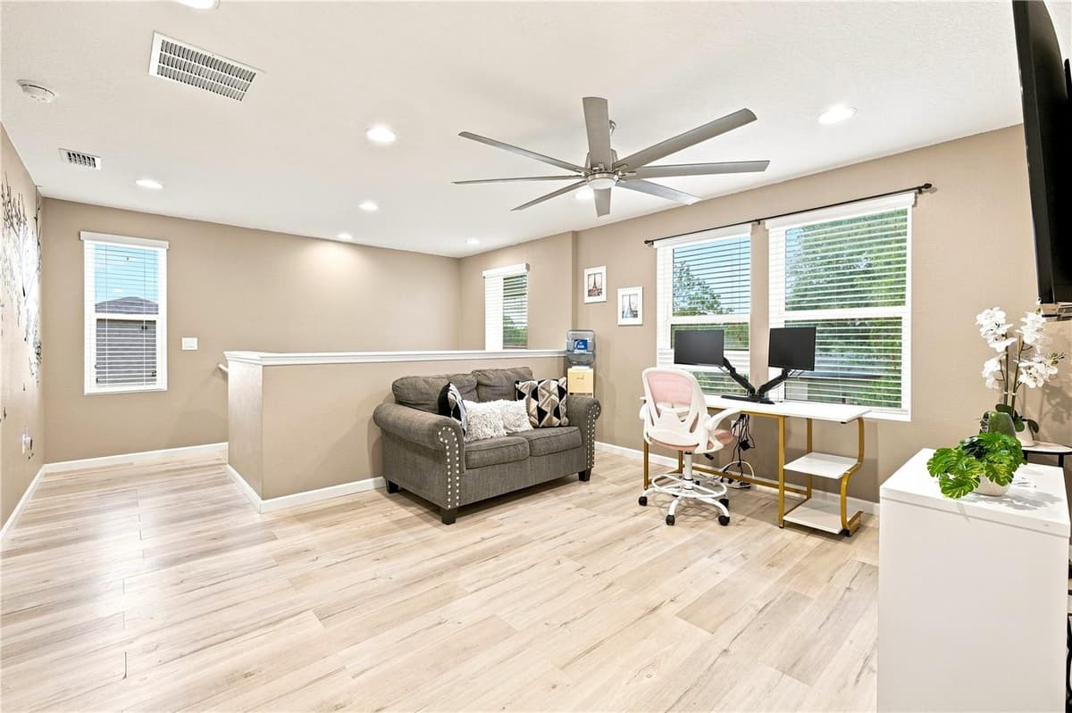 3821 PINEWOOD GARDENS BOULEVARD — photo 15 of 41