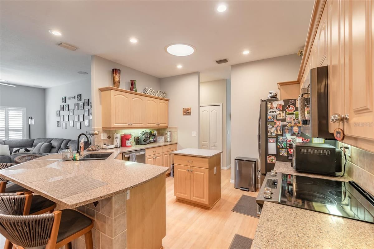 5482 TRAKIA TRAIL — photo 13 of 52
