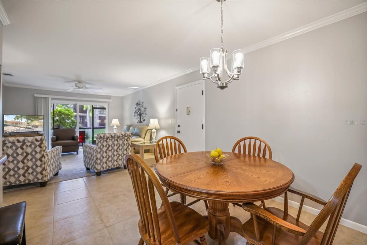 752 WHITE PINE TREE ROAD — photo 12 of 58