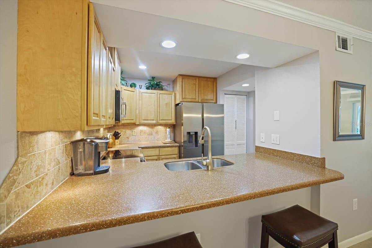 752 WHITE PINE TREE ROAD — photo 9 of 58