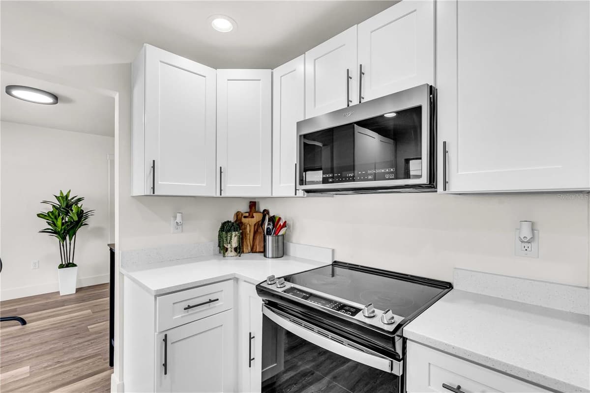4610 ARDALE STREET — photo 13 of 42