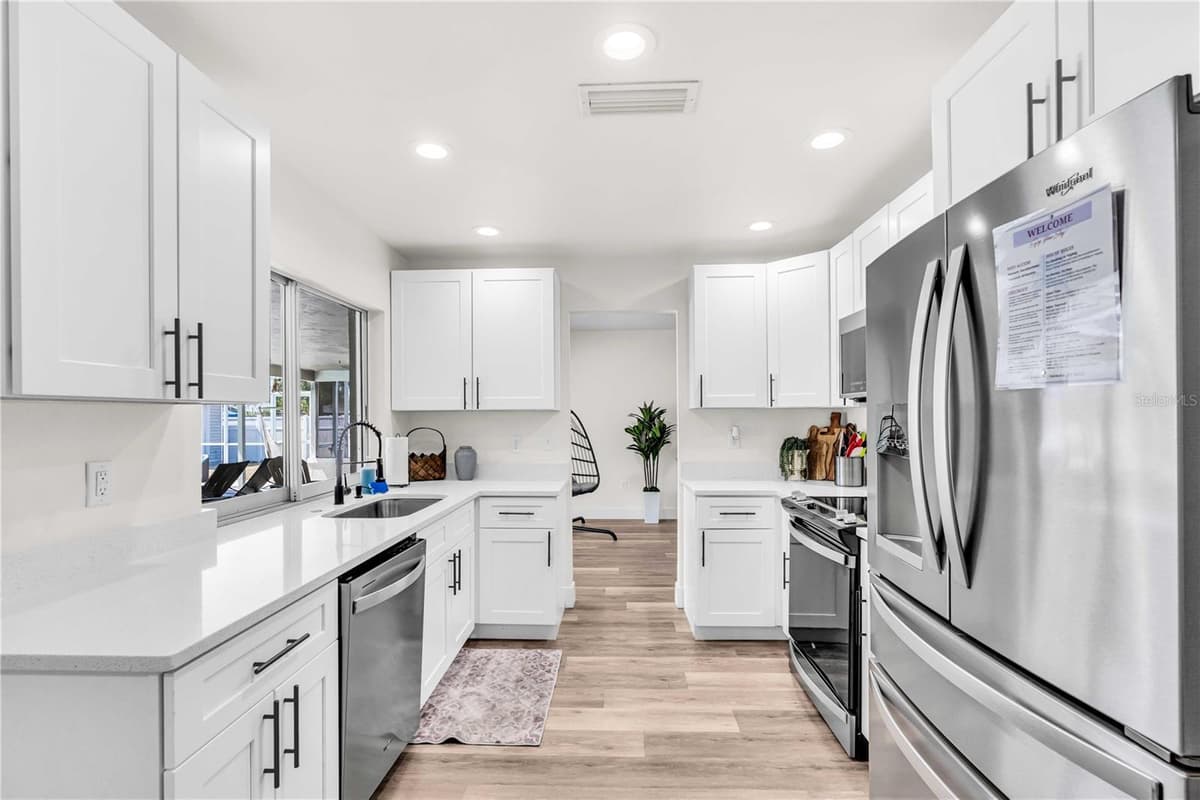 4610 ARDALE STREET — photo 15 of 42