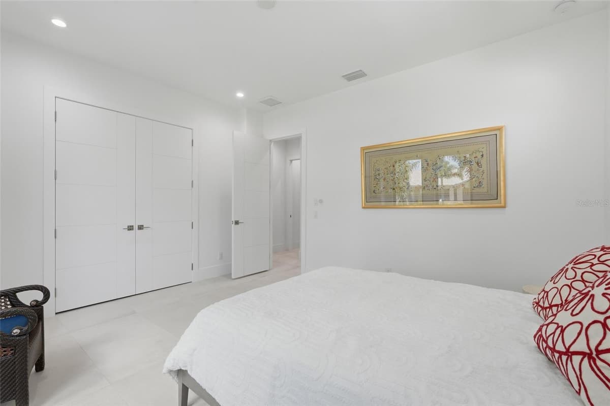 2517 RIO LARGO COURT — photo 18 of 46