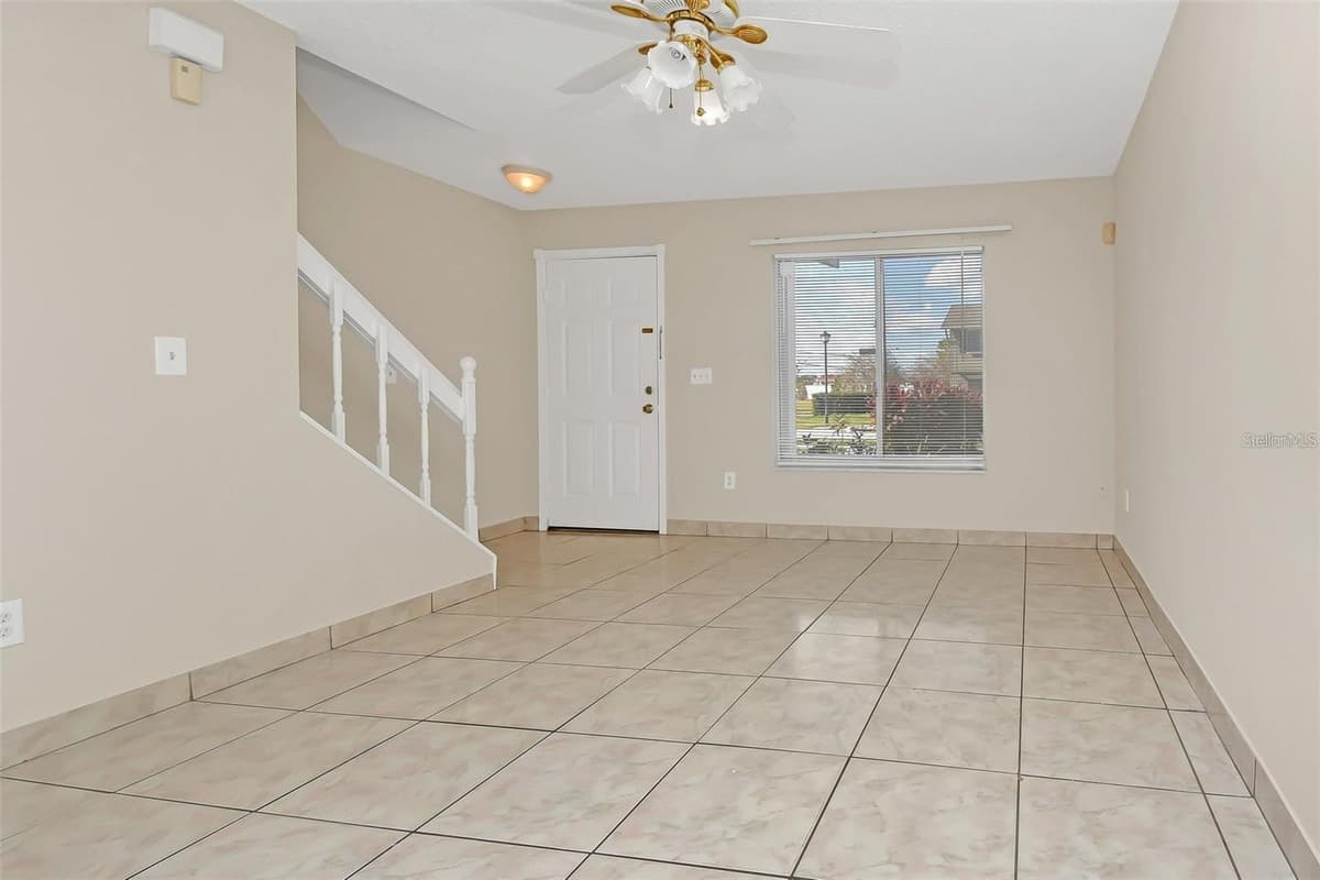 113 KRISTI ANN COURT — photo 13 of 25