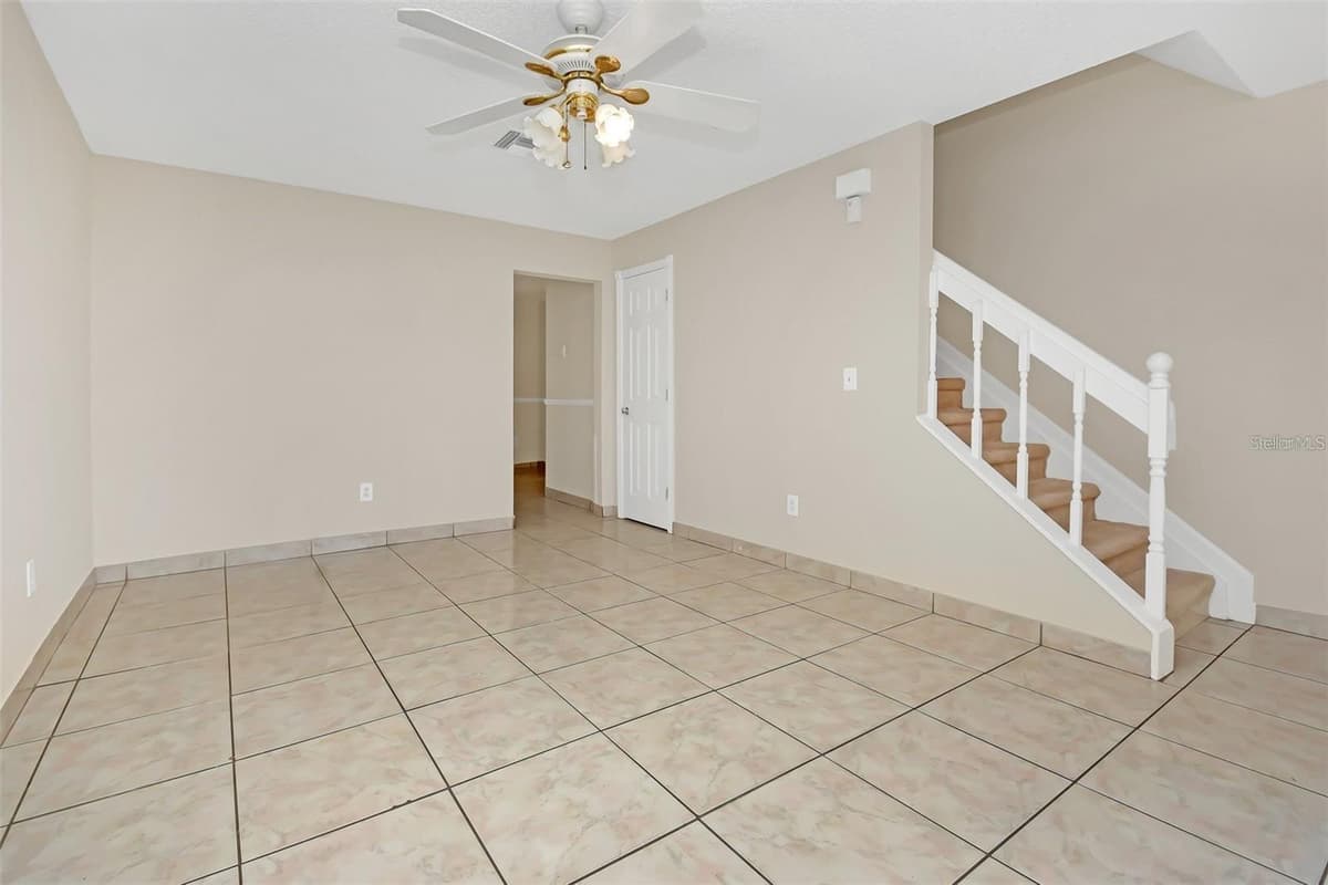 113 KRISTI ANN COURT — photo 14 of 25