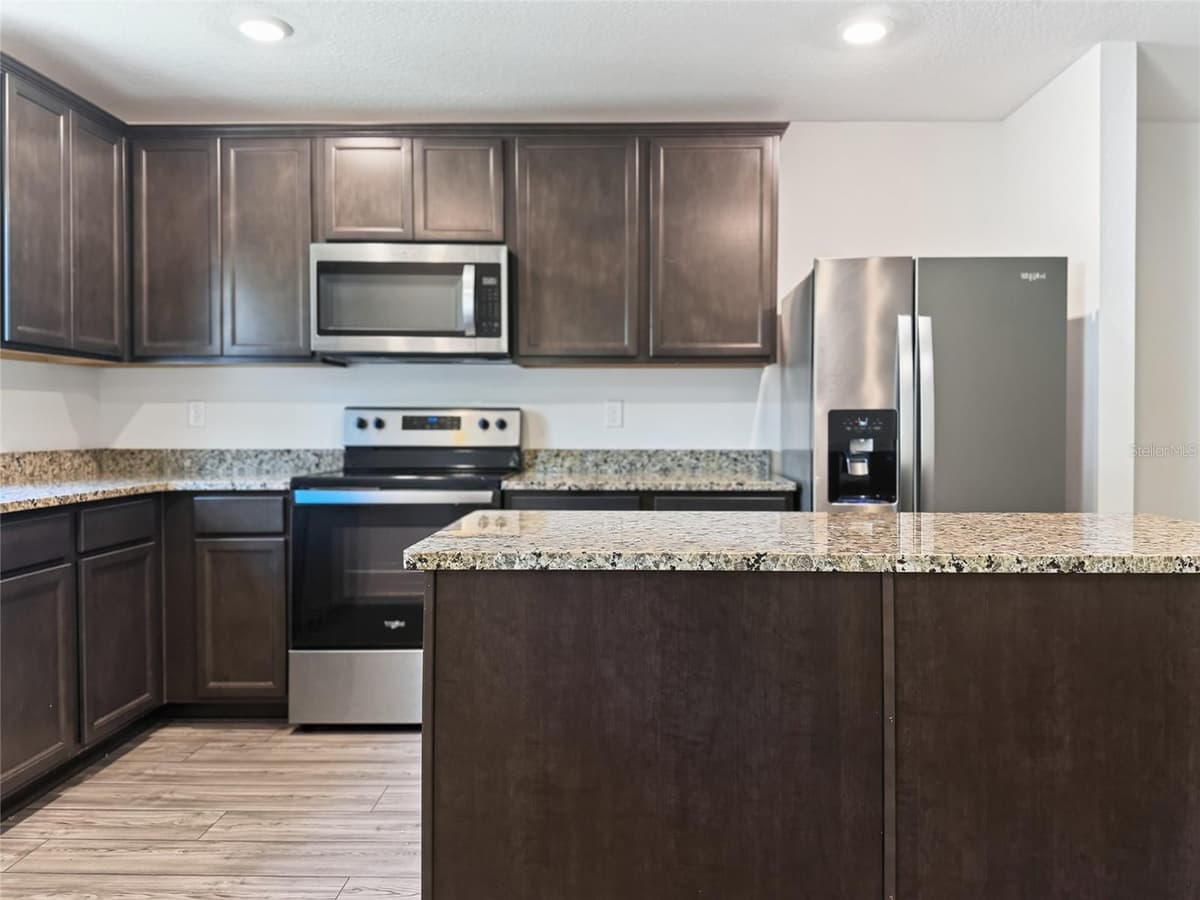 1552 WYNFORD CIRCLE — photo 6 of 39