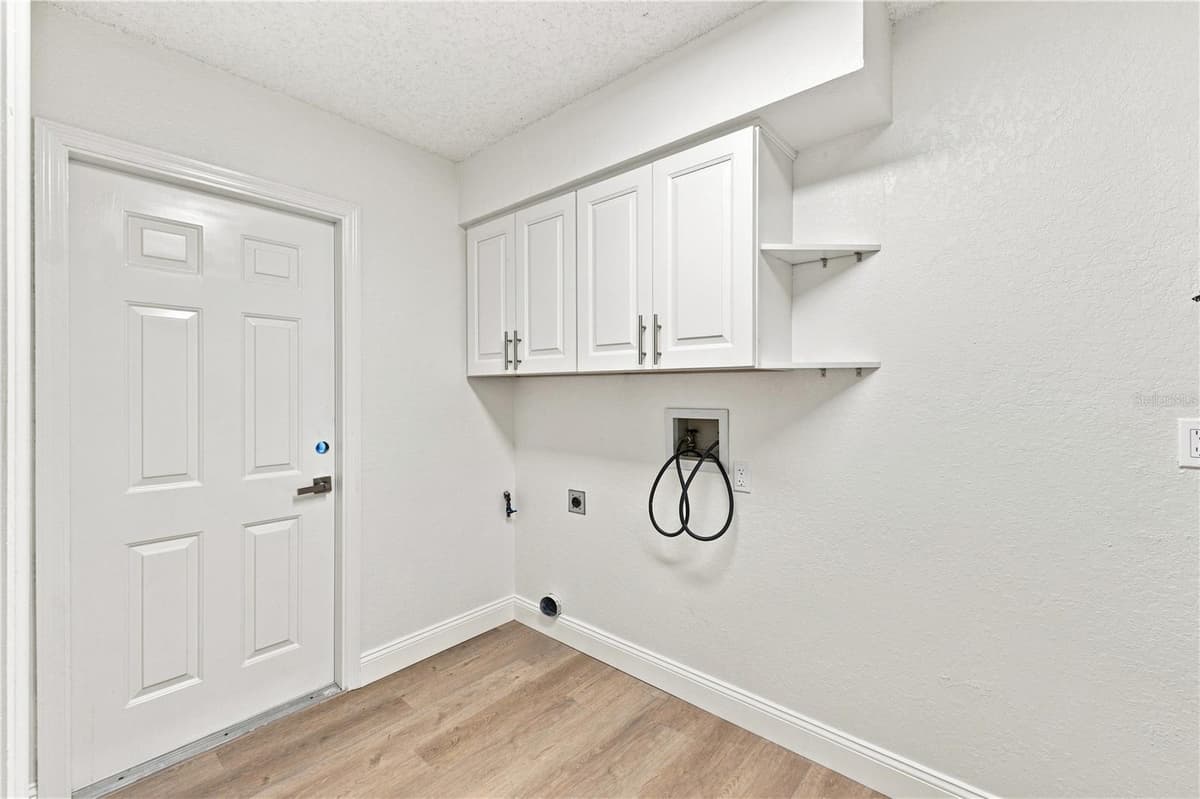 9429 COBBLER COURT — photo 32 of 43
