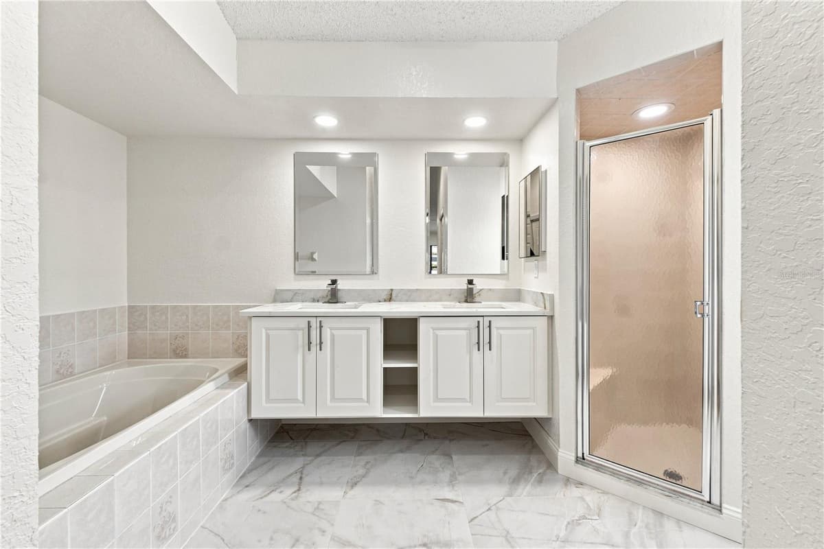 9429 COBBLER COURT — photo 24 of 43