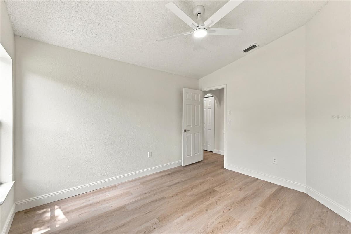 9429 COBBLER COURT — photo 28 of 43
