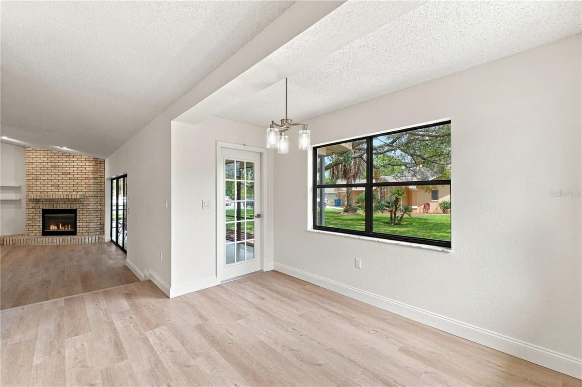 9429 COBBLER COURT — photo 20 of 43