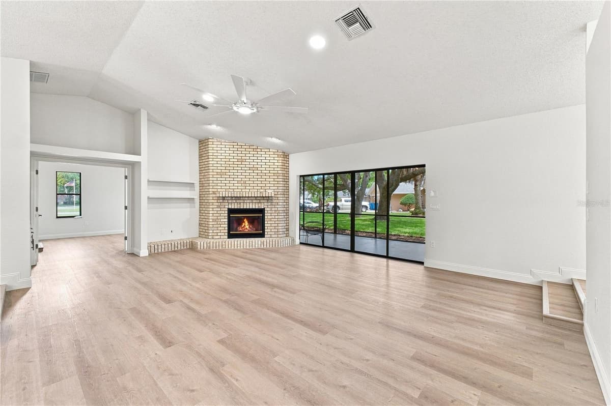 9429 COBBLER COURT — photo 5 of 43