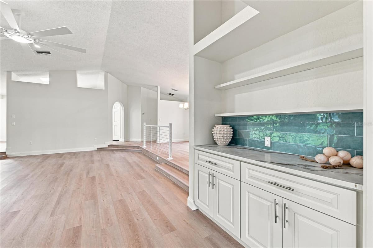 9429 COBBLER COURT — photo 13 of 43