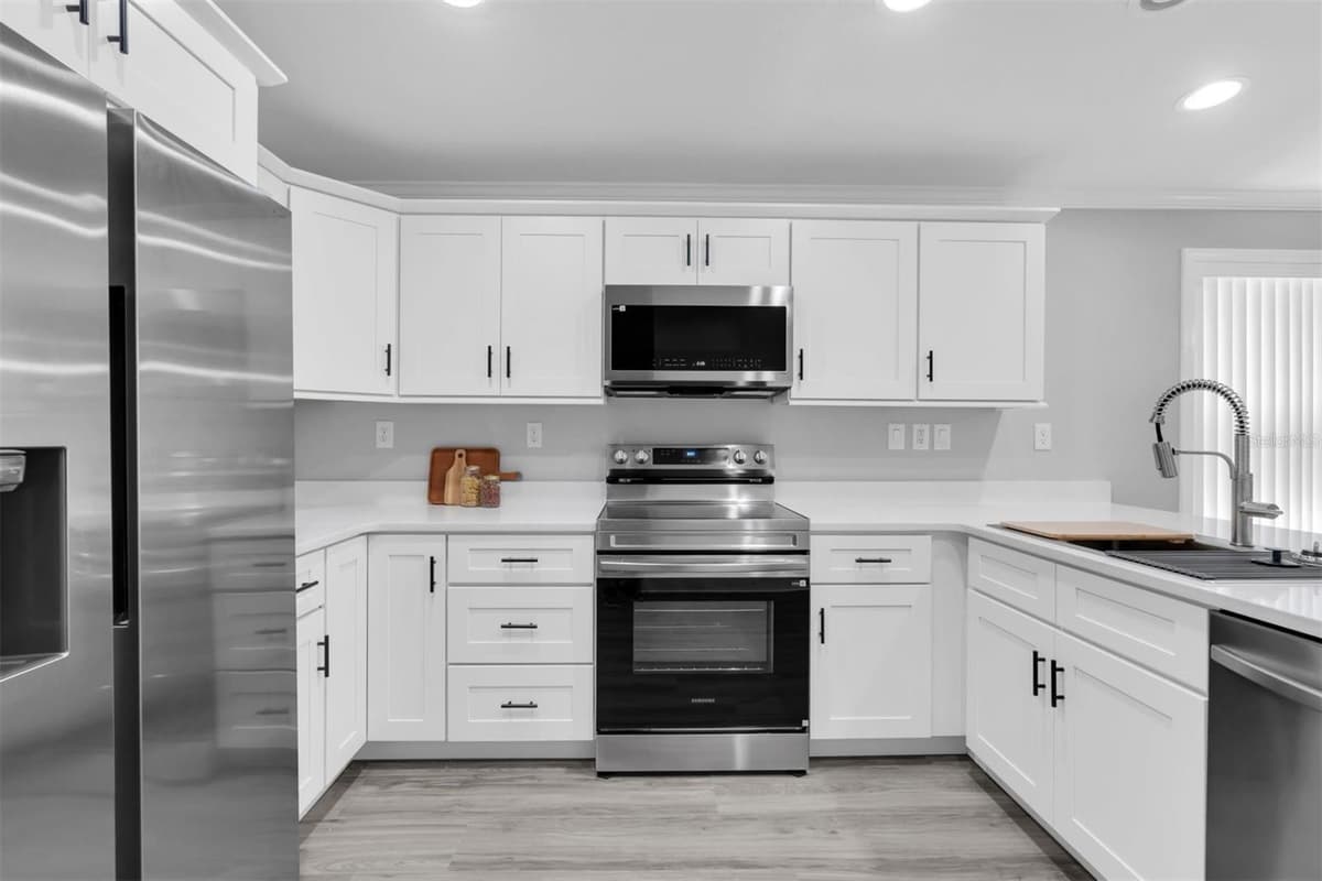 508 WASHINGTON AVENUE — photo 10 of 50