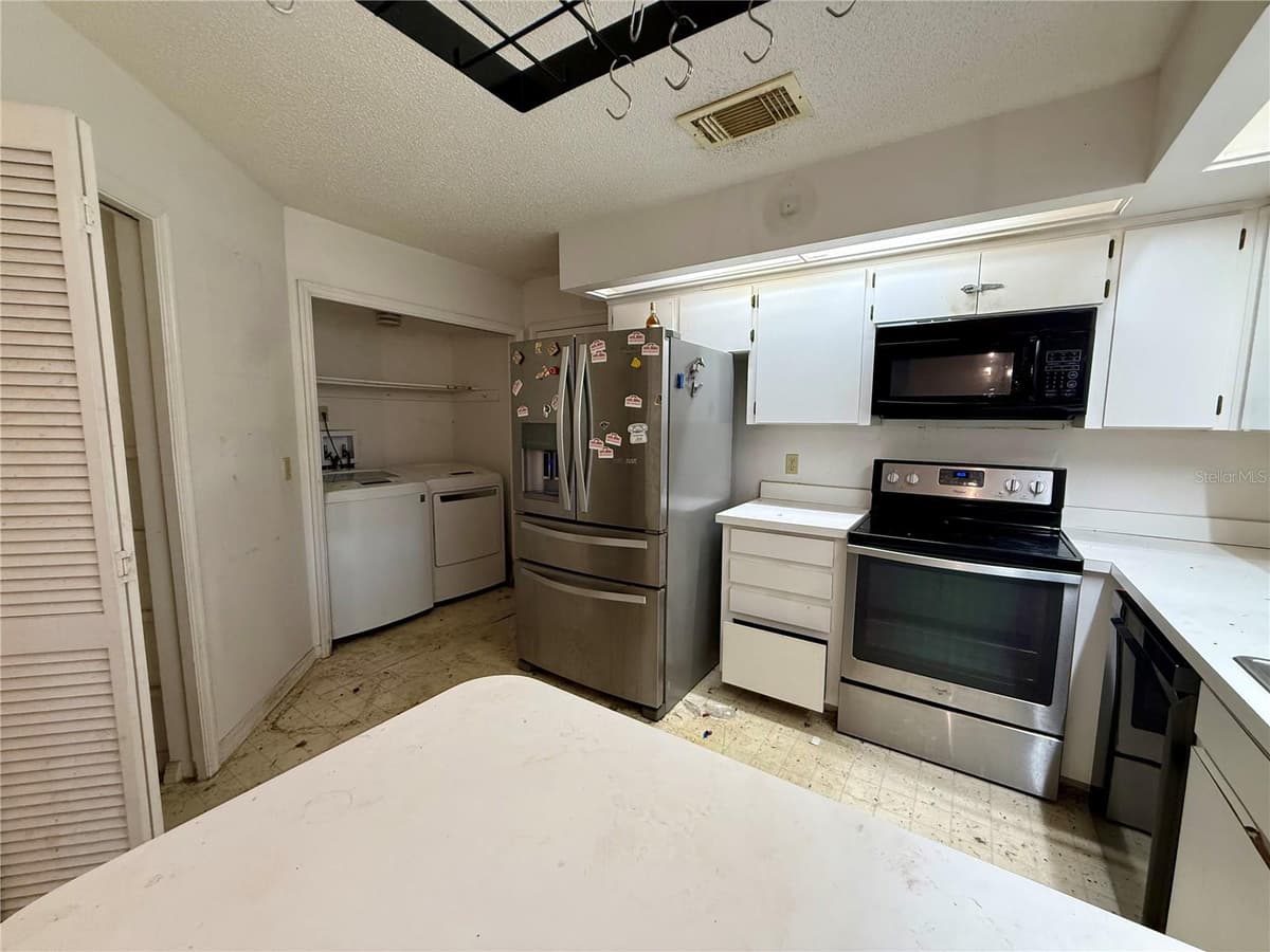 950 WOODROSE COURT — photo 18 of 28