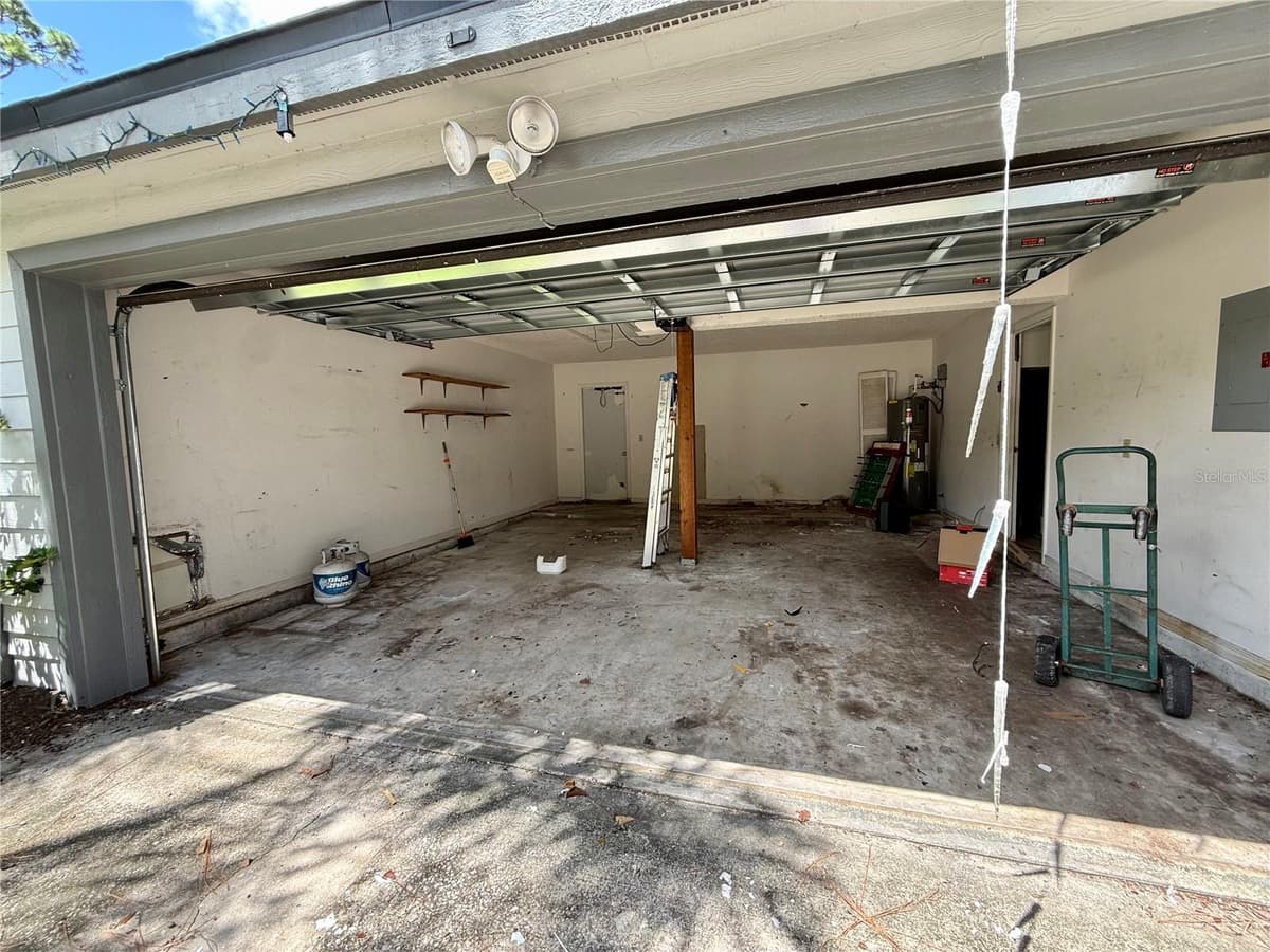950 WOODROSE COURT — photo 28 of 28