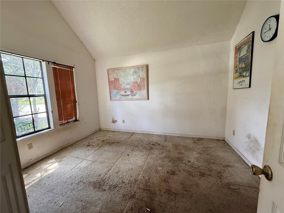 950 WOODROSE COURT — photo 13 of 28