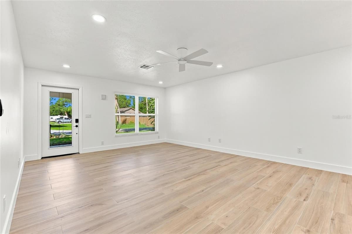 2881 POPPY ROAD — photo 3 of 24