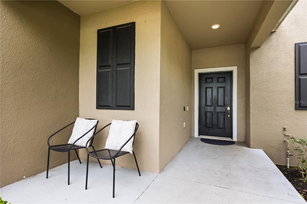 7668 FAIRGROVE AVENUE — photo 6 of 36