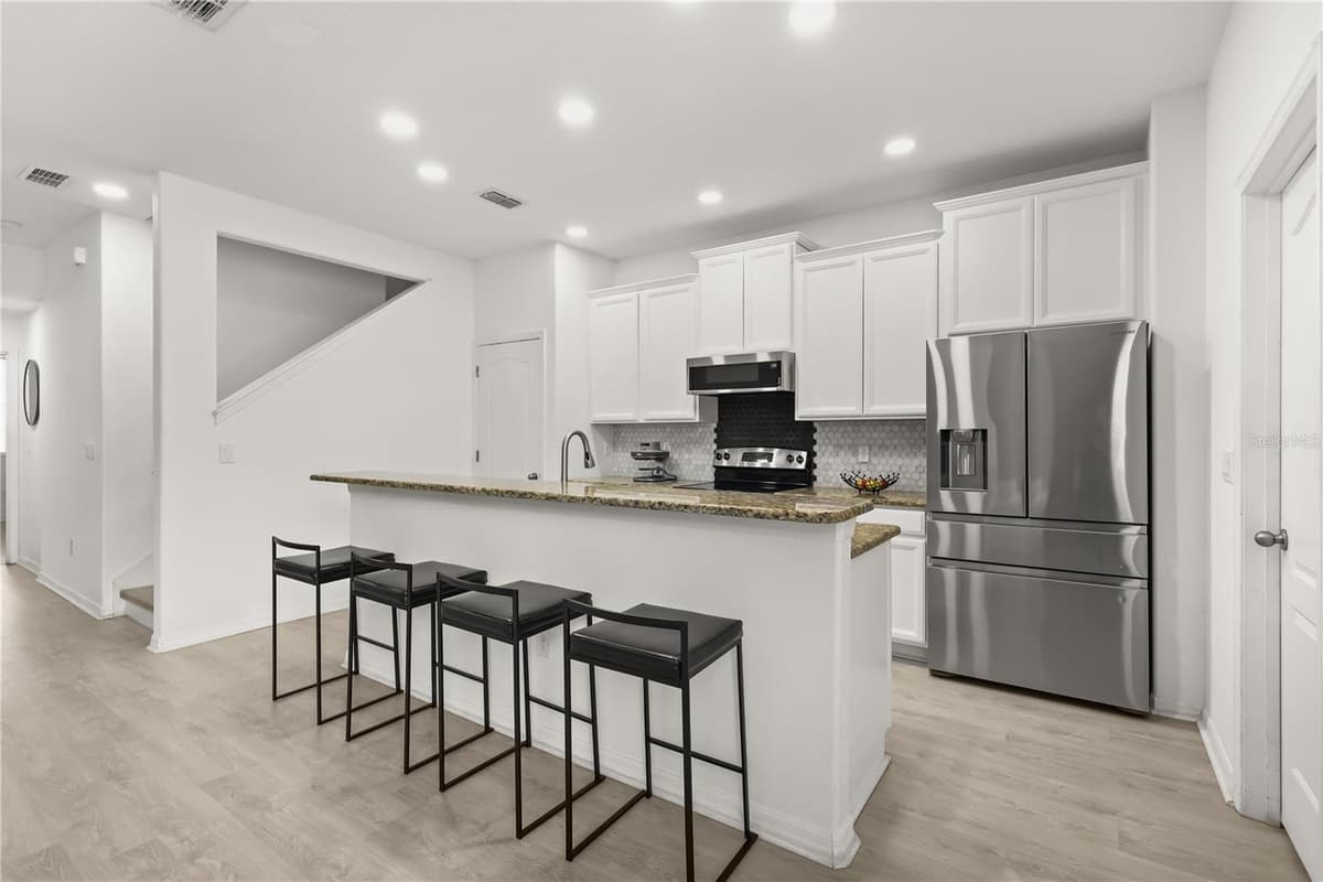 7668 FAIRGROVE AVENUE — photo 13 of 36