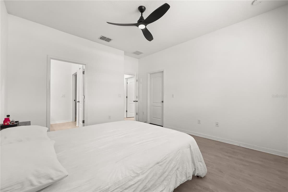 7668 FAIRGROVE AVENUE — photo 25 of 36